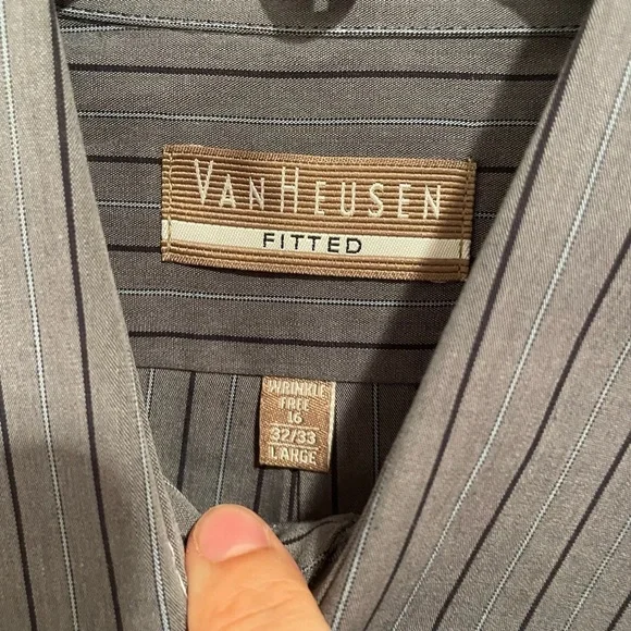 Van Heusen Men’s Wrinkle Free Fitted Business Casual Striped Dress Shirt Sz L - Picture 3 of 7